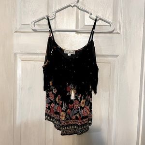 Vacation top! Cold shoulder